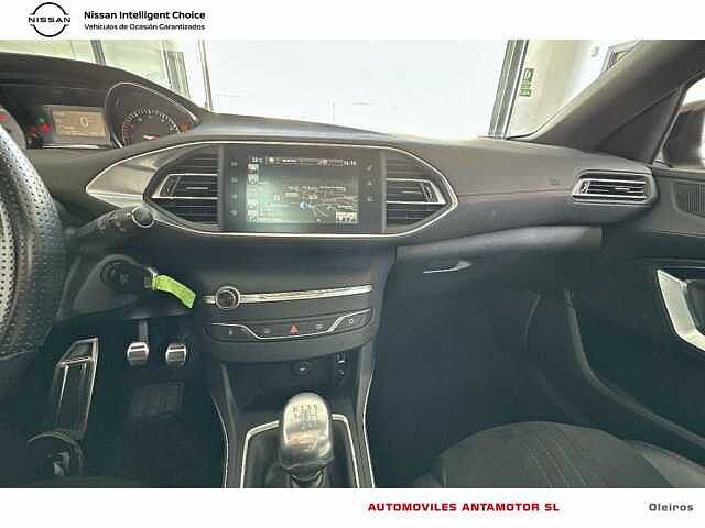 Peugeot 308 GT LINE 1.2 PURE TECH 308 GT LINE 1.2 PURE TECH