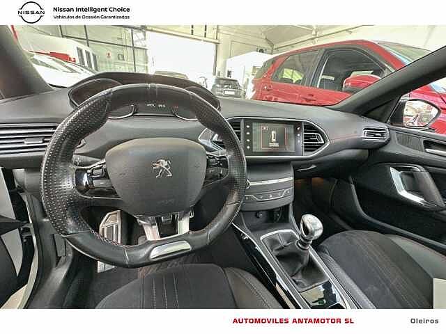 Peugeot 308 GT LINE 1.2 PURE TECH 308 GT LINE 1.2 PURE TECH